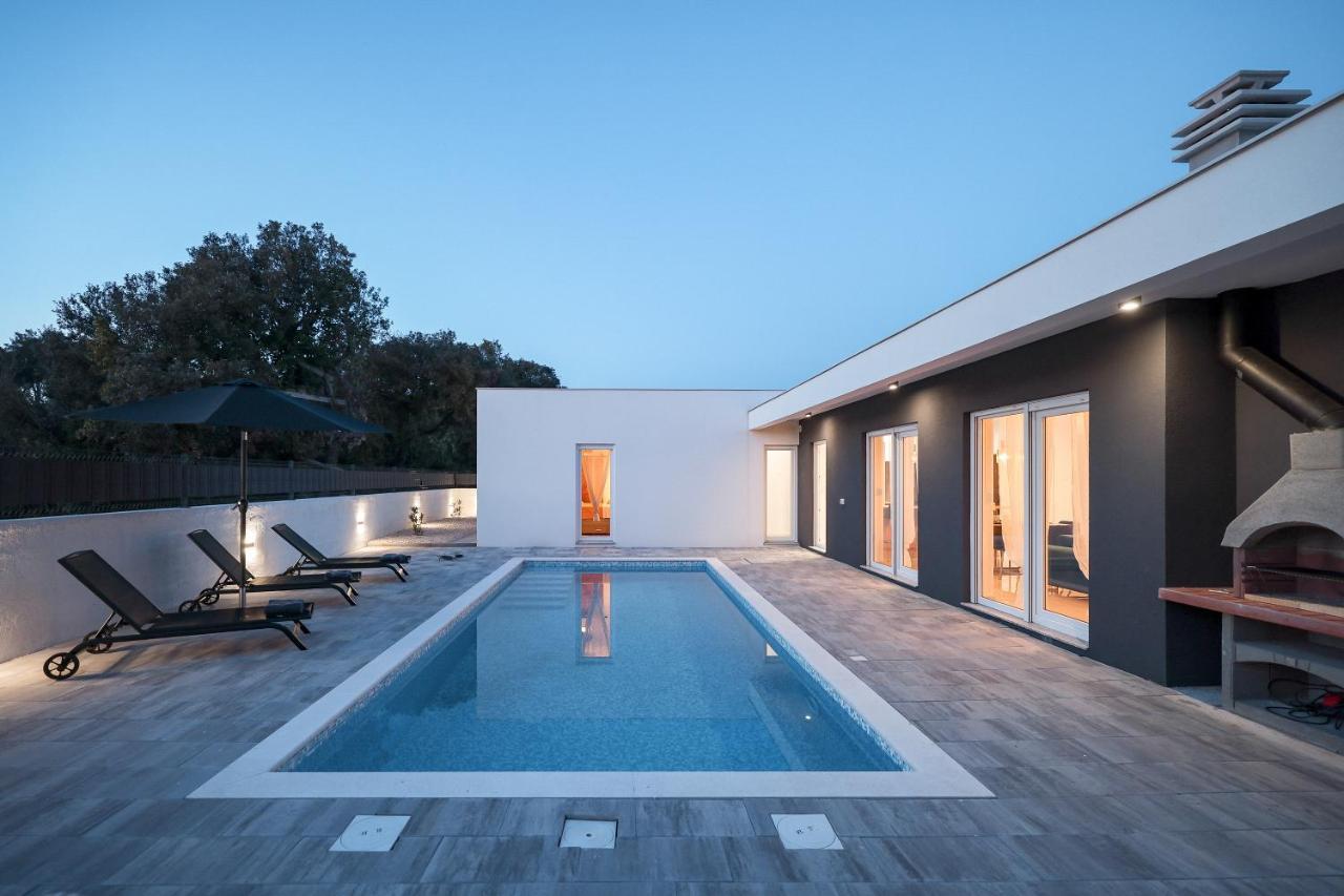 فيلا La Reina House - Private Heated Pool بيبينيا المظهر الخارجي الصورة