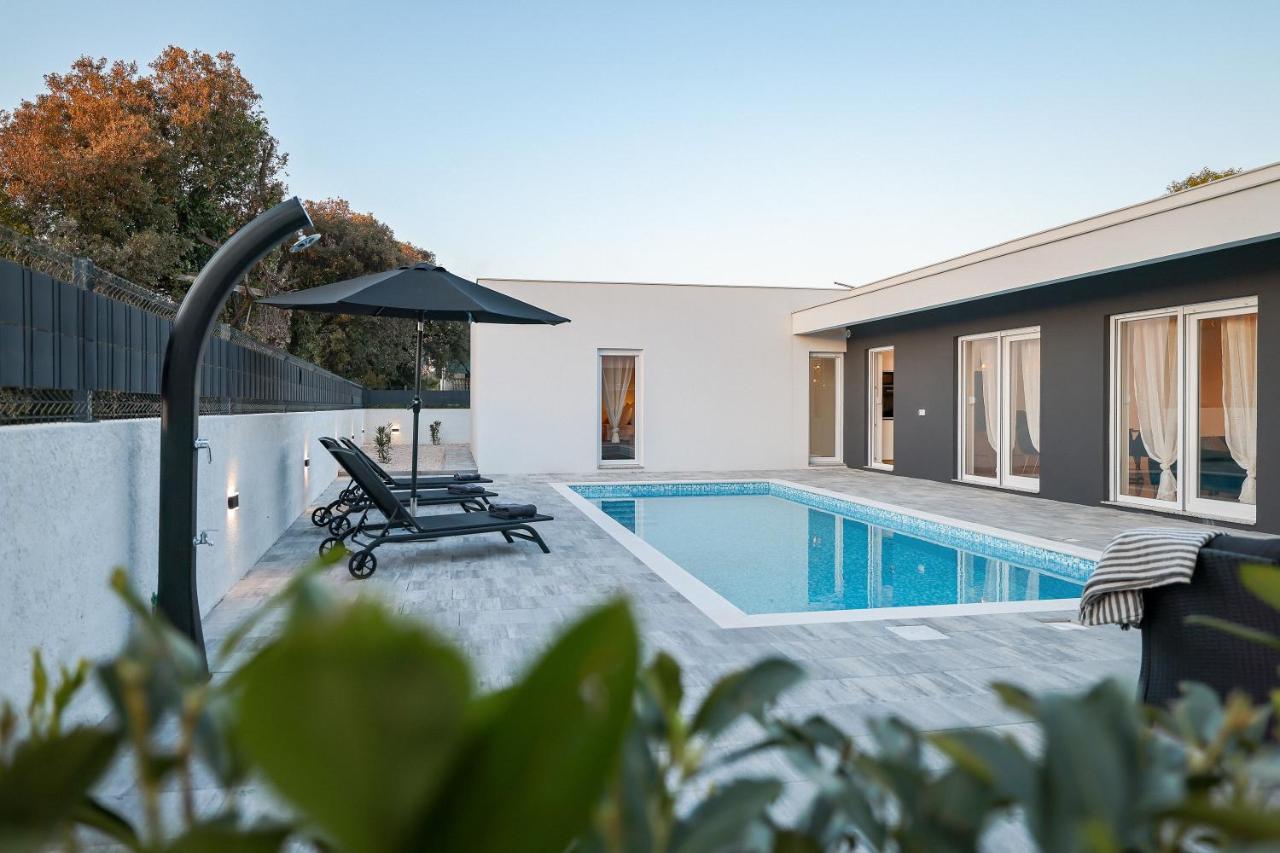 فيلا La Reina House - Private Heated Pool بيبينيا المظهر الخارجي الصورة